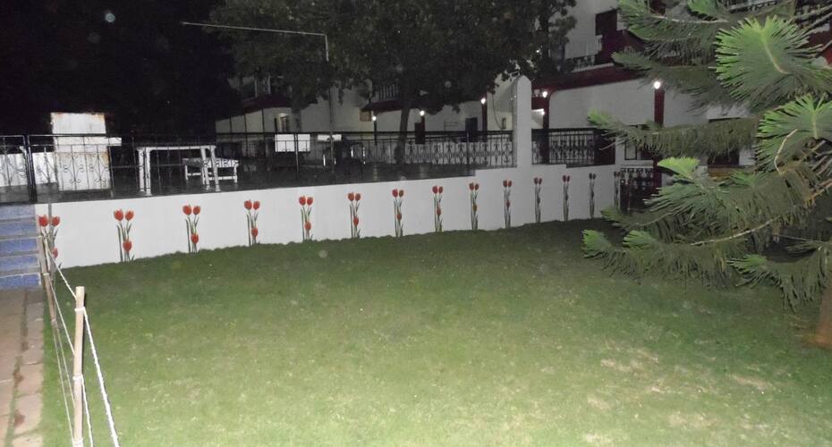 Hotel Sea View Cottages, Goa 2